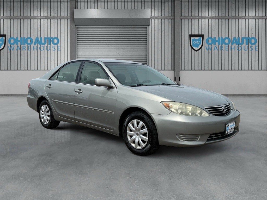 2005 Toyota Camry Image 3