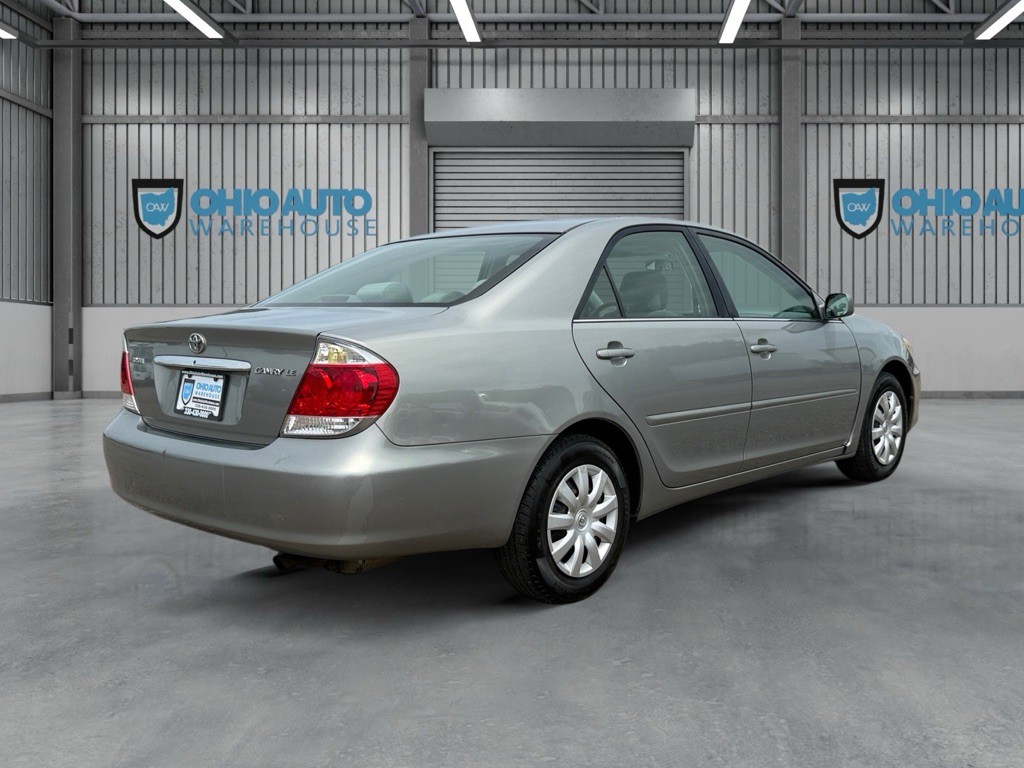 2005 Toyota Camry Image 8