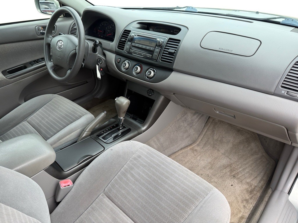 2005 Toyota Camry Image 11