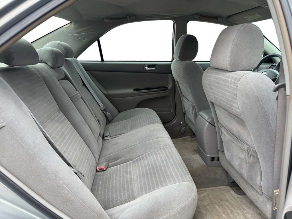 2005 Toyota Camry Image 15