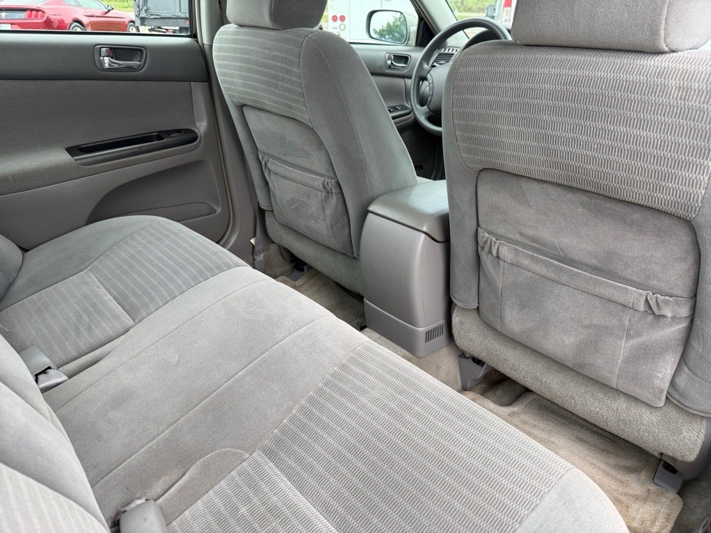 2005 Toyota Camry Image 16