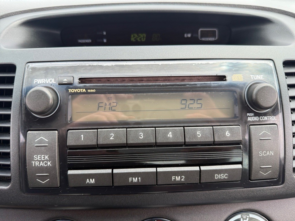 2005 Toyota Camry Image 20