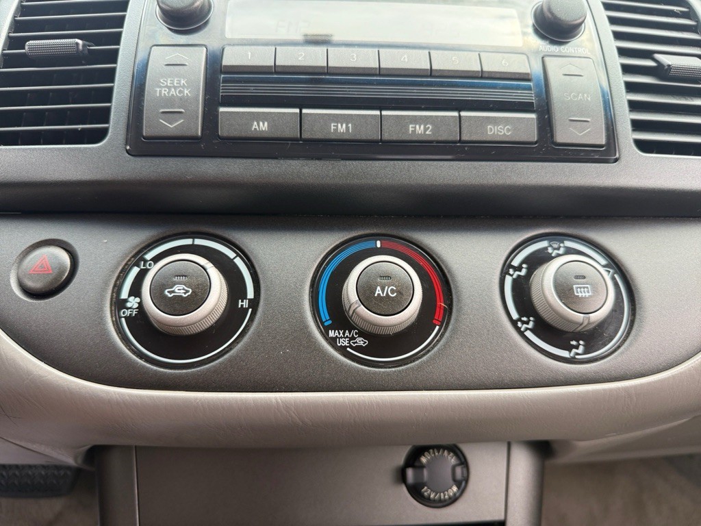 2005 Toyota Camry Image 21