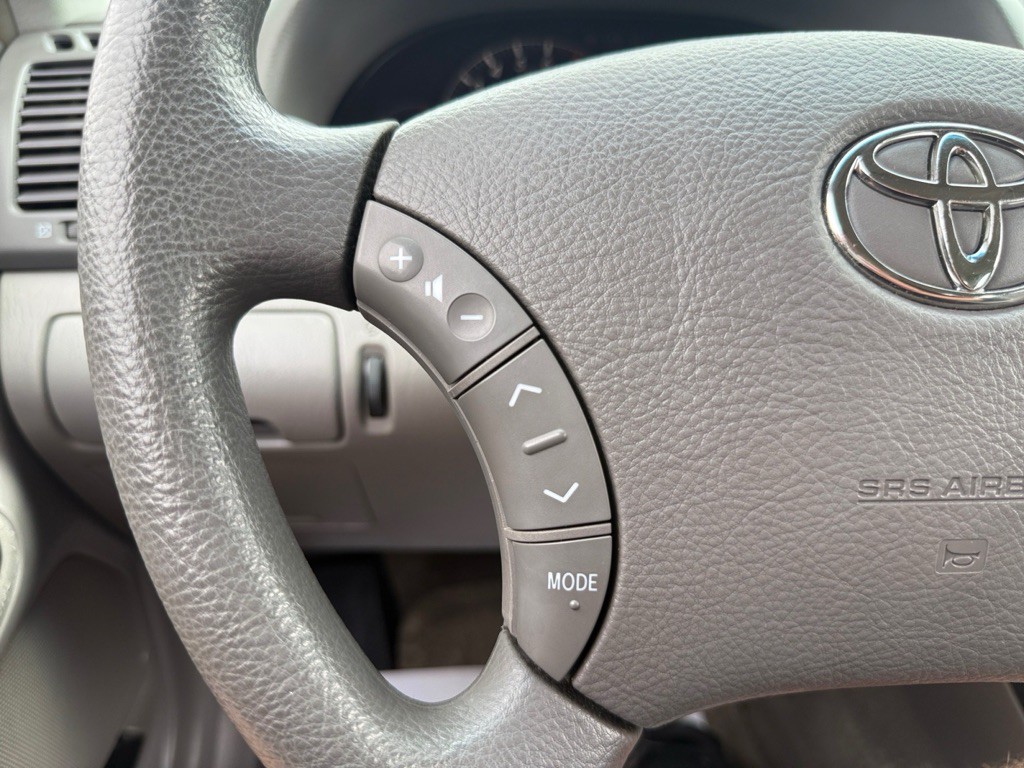 2005 Toyota Camry Image 23