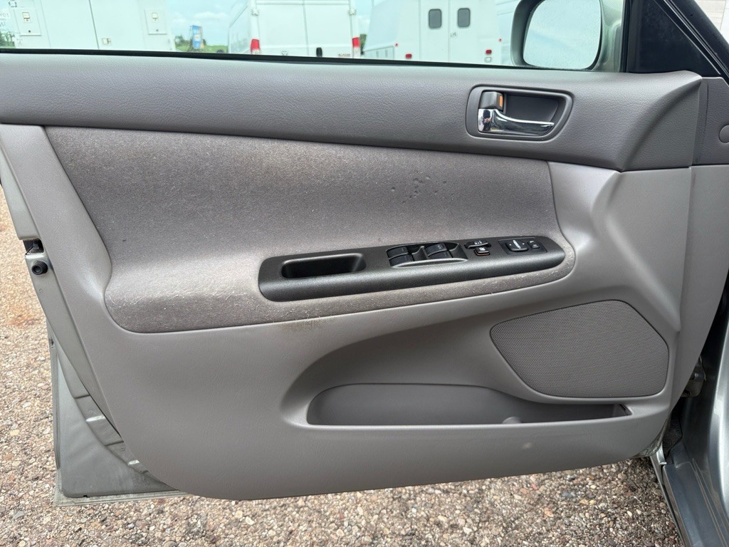 2005 Toyota Camry Image 24