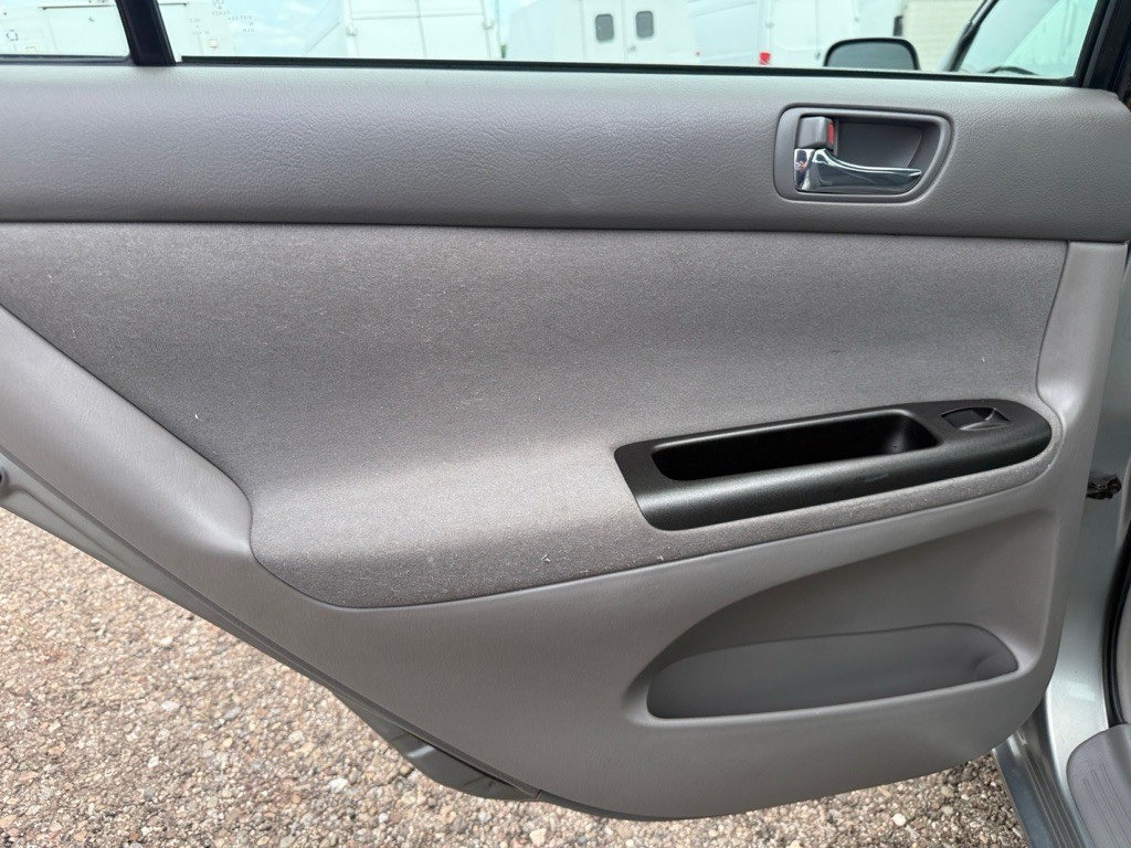 2005 Toyota Camry Image 26