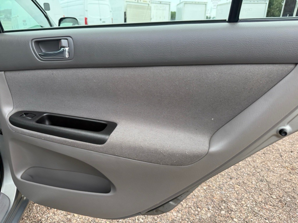 2005 Toyota Camry Image 27