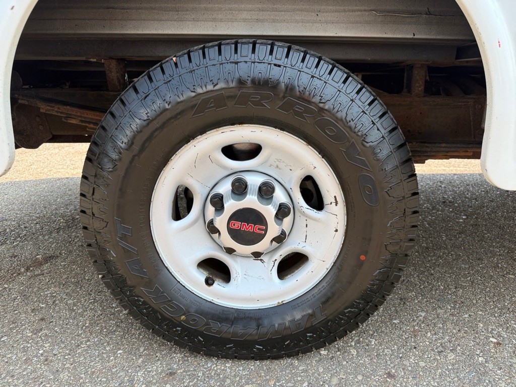 2019 GMC Savana Image 35