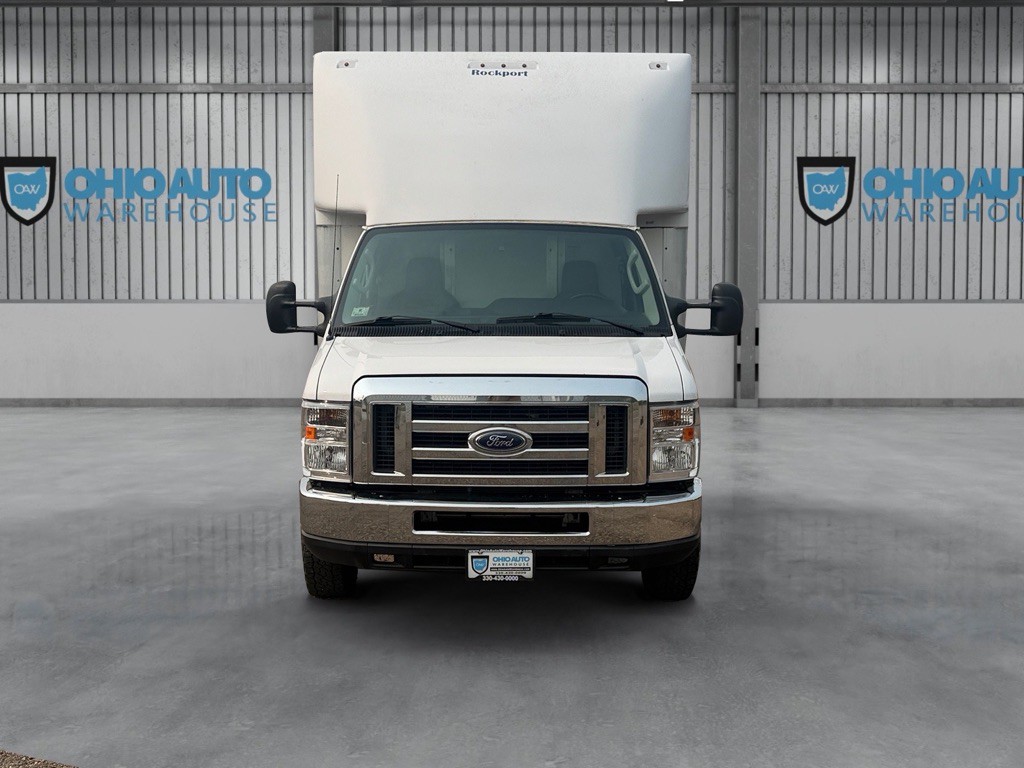2019 Ford Econoline Image 2