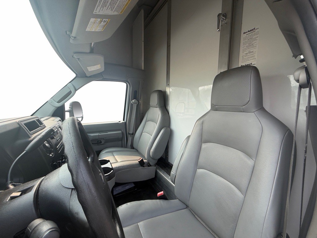 2019 Ford Econoline Image 9