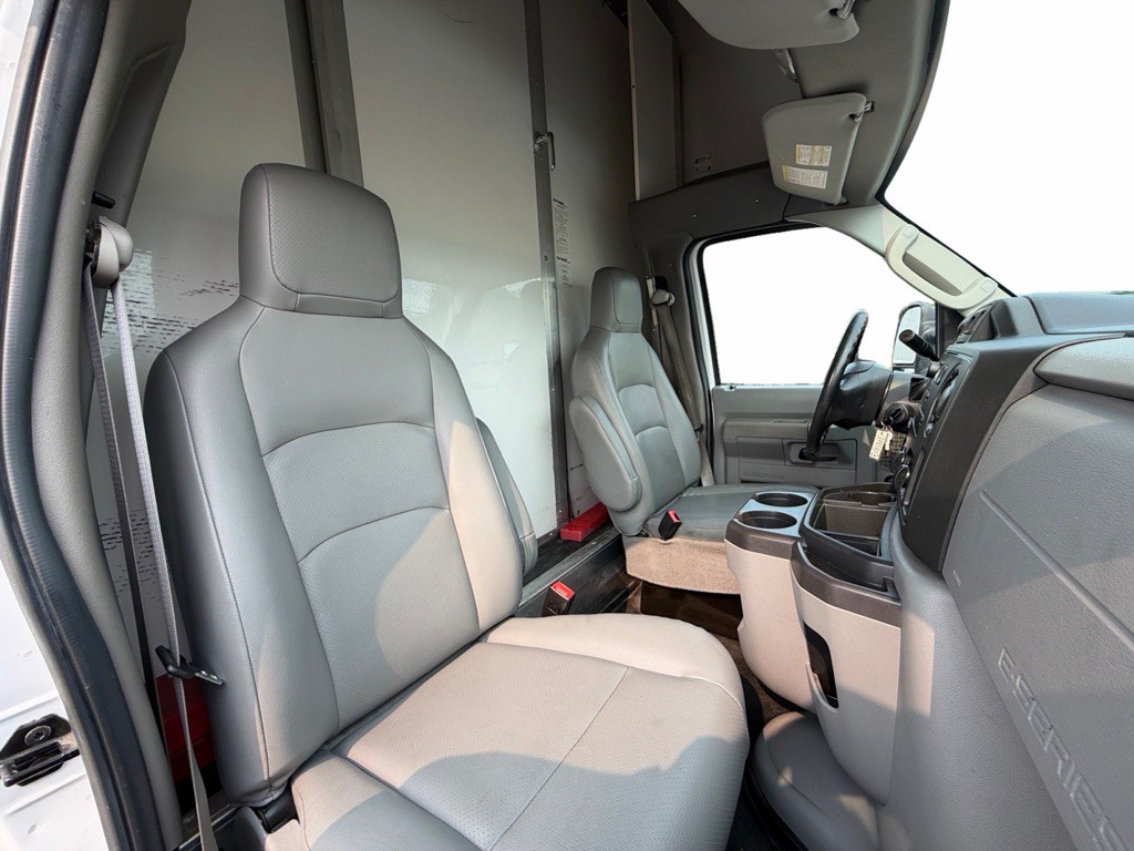 2019 Ford Econoline Image 11