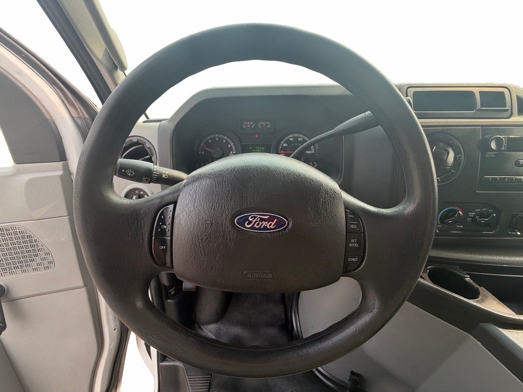 2019 Ford Econoline Image 12