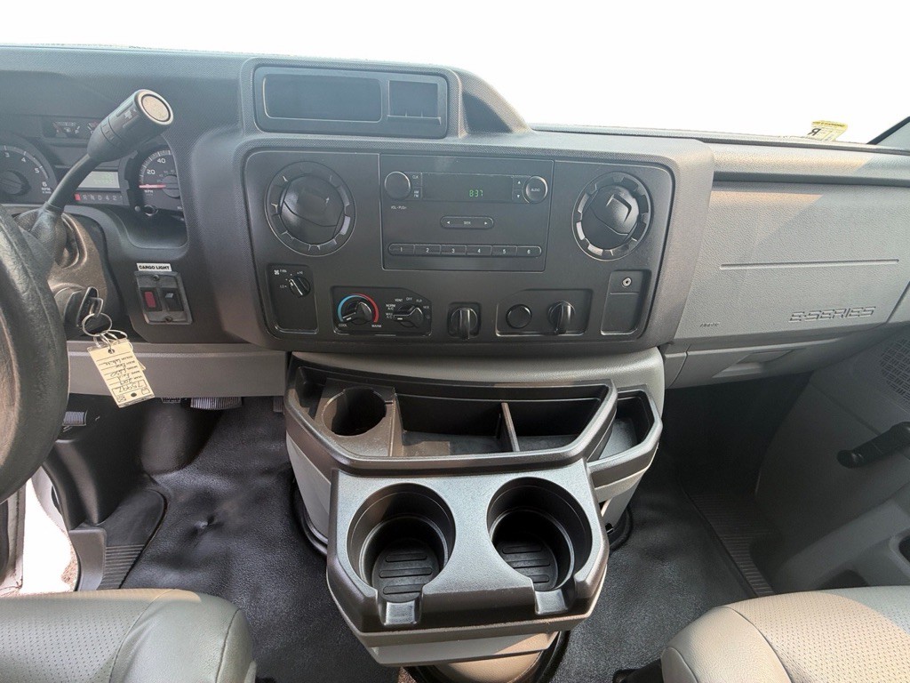 2019 Ford Econoline Image 15