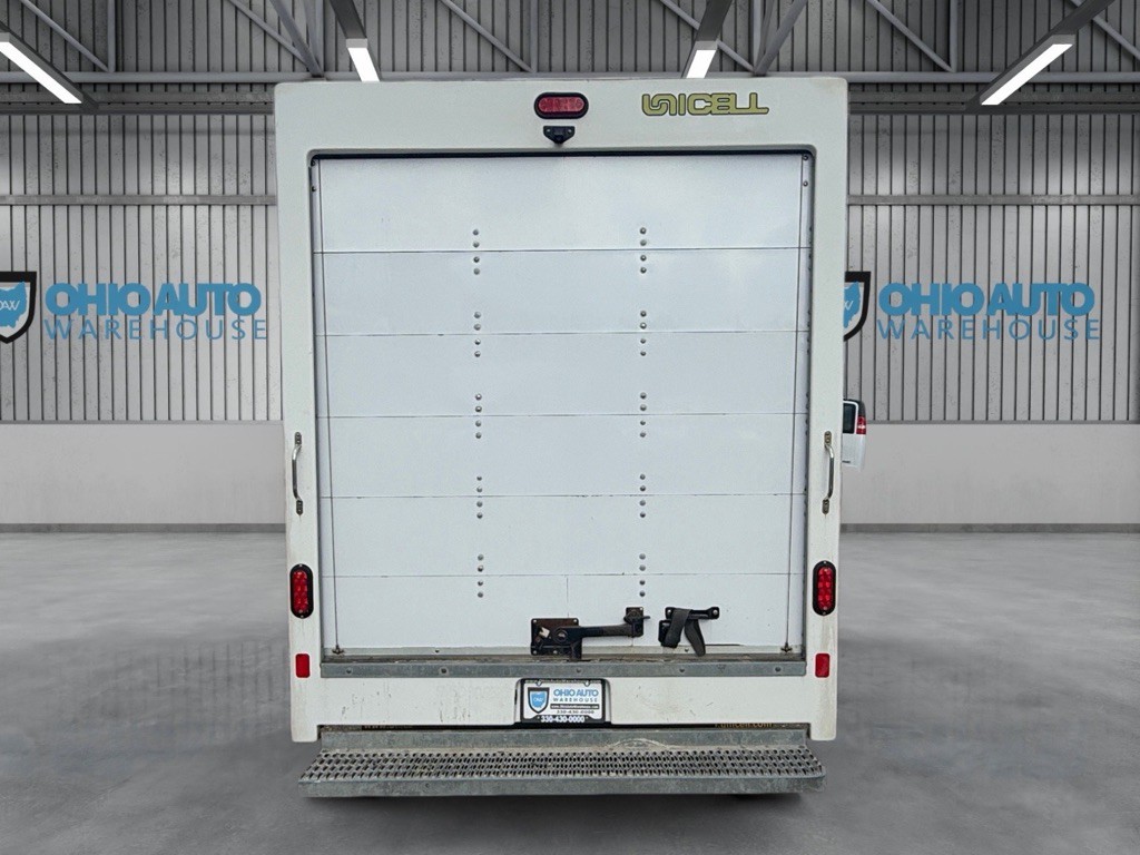 2019 GMC Savana Image 6