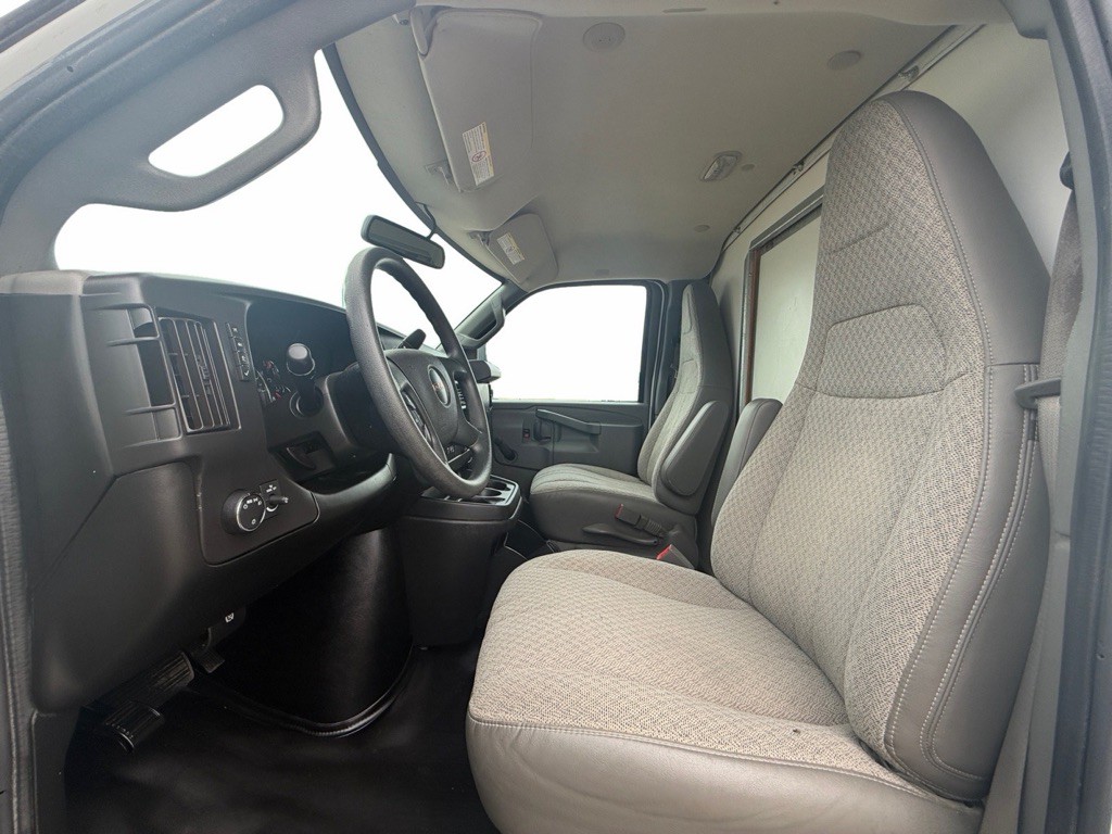 2019 GMC Savana Image 8