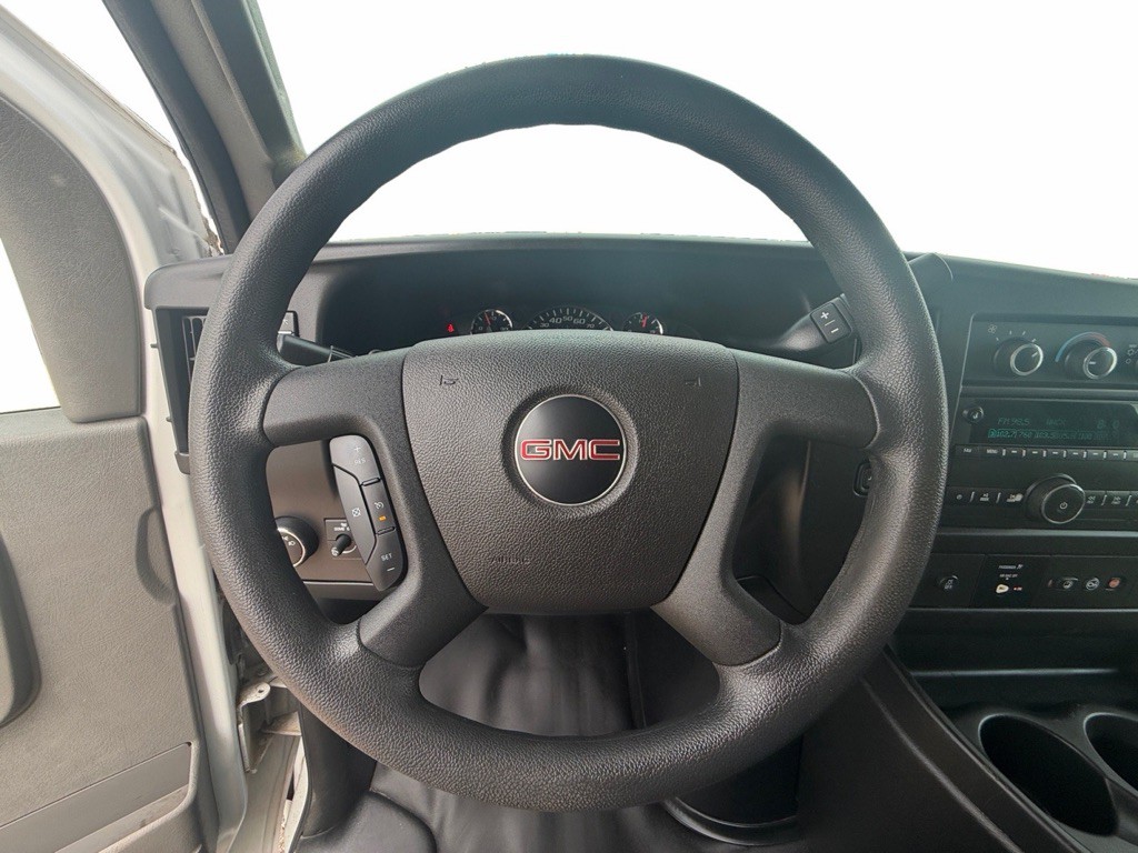 2019 GMC Savana Image 13