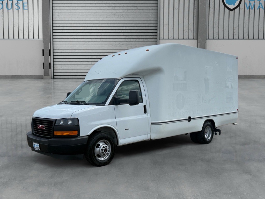 2018 GMC Savana G3500 14FT Box V8