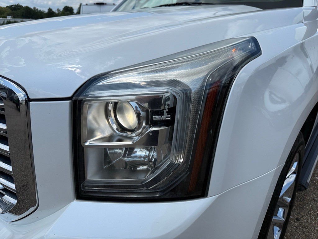 2018 GMC Yukon Image 41