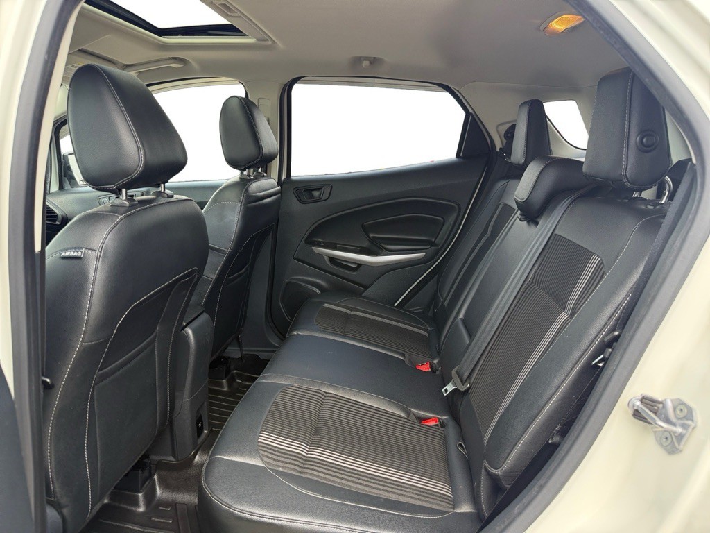 2019 Ford Econoline Image 13