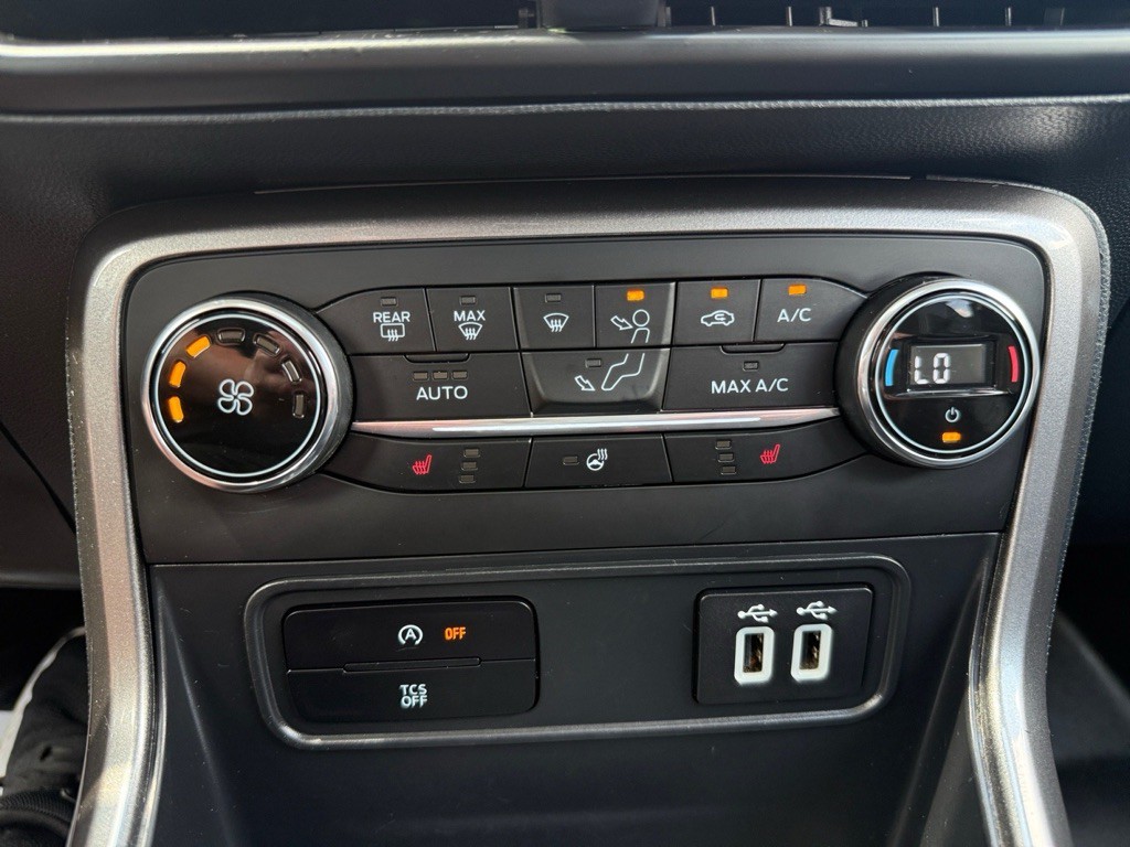 2019 Ford Econoline Image 20