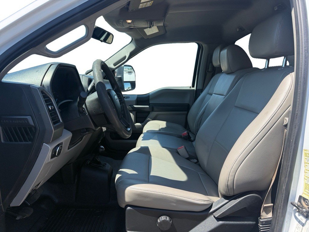 2017 Ford F-350 Image 7