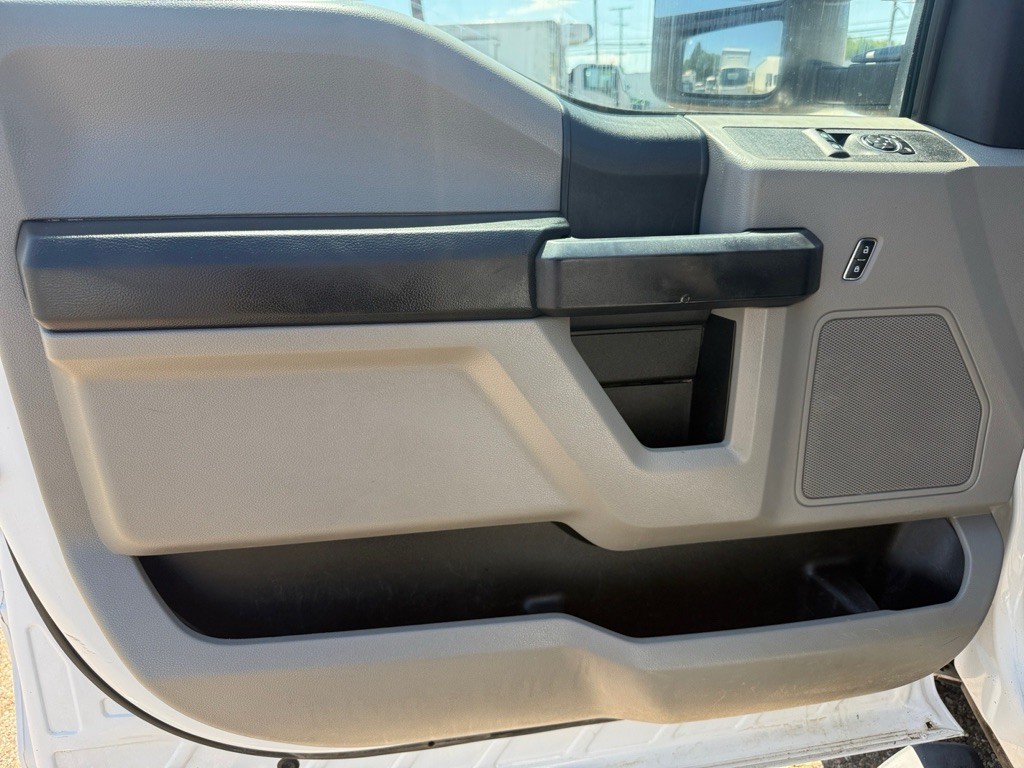 2017 Ford F-350 Image 19