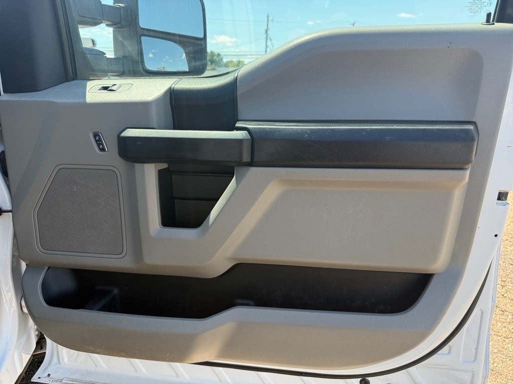 2017 Ford F-350 Image 20