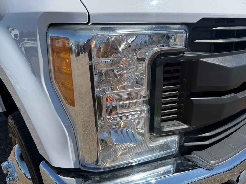 2017 Ford F-350 Image 22