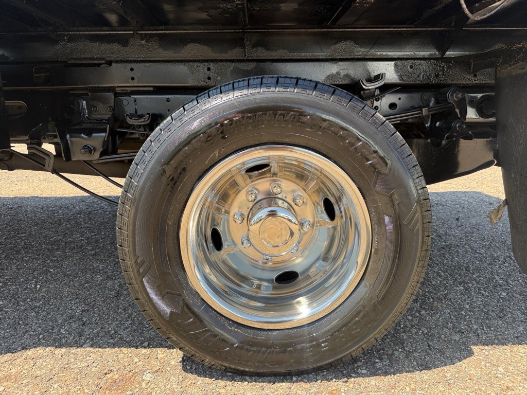 2017 Ford F-350 Image 25