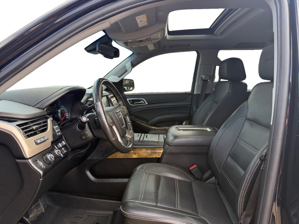 2017 GMC Yukon Image 9