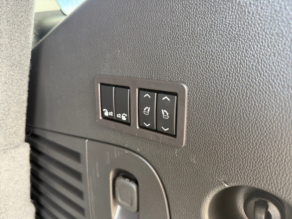 2017 GMC Yukon Image 35