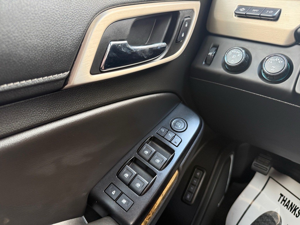 2017 GMC Yukon Image 36