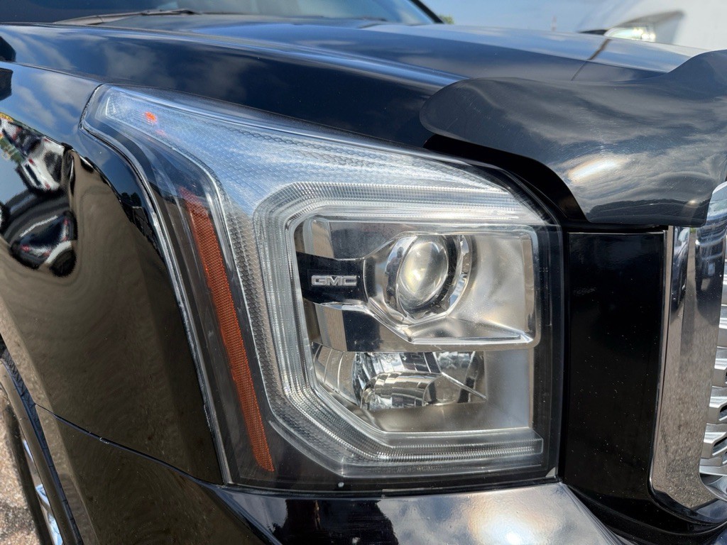 2017 GMC Yukon Image 47
