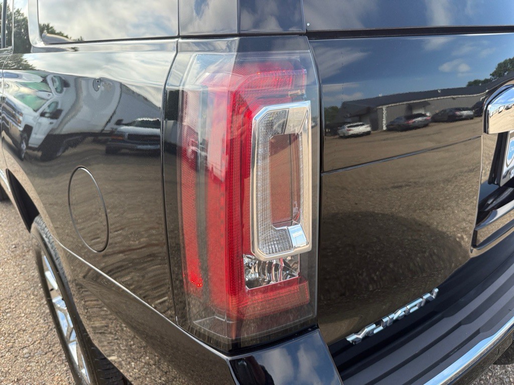 2017 GMC Yukon Image 48