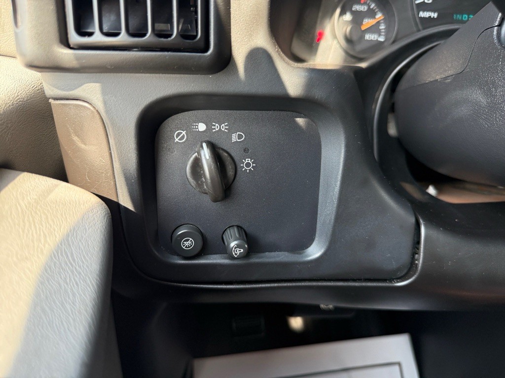 2007 GMC Savana Image 17