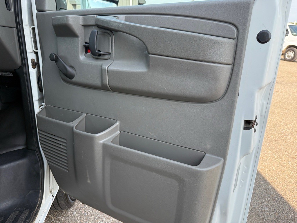 2007 GMC Savana Image 23