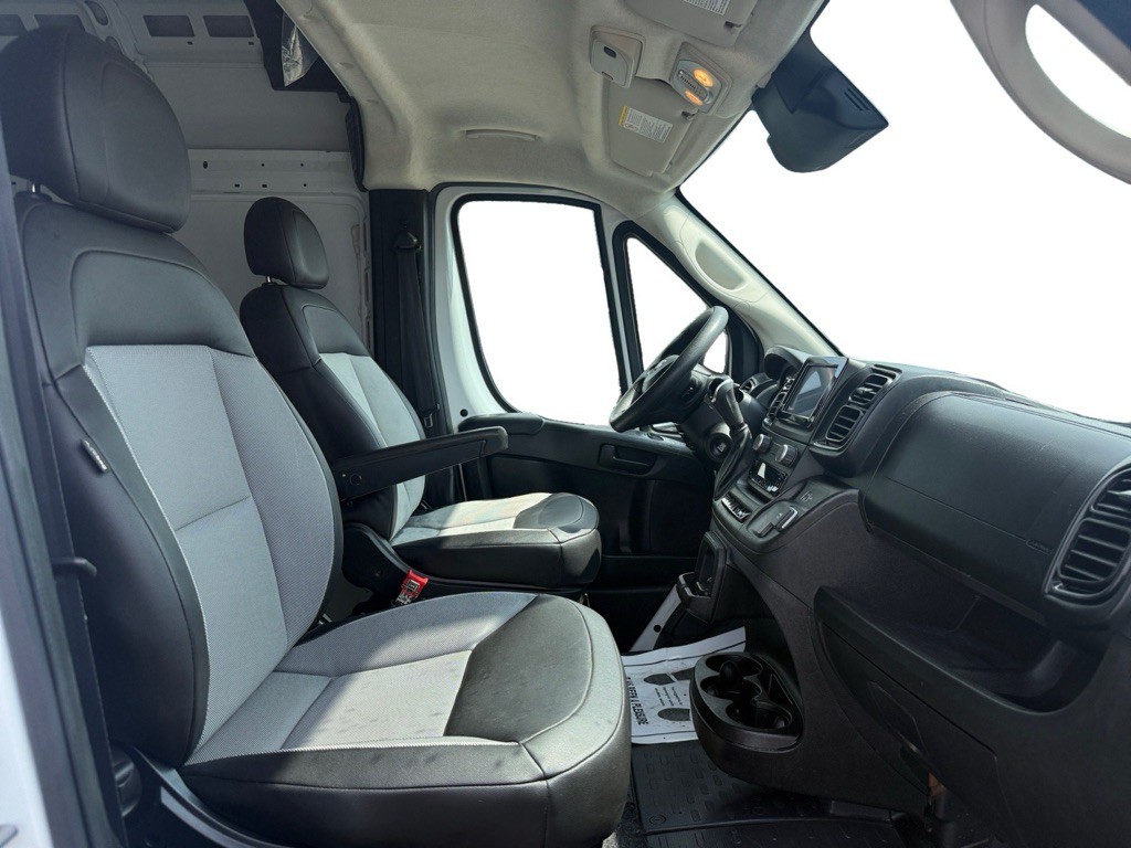 2025 RAM Promaster Image 12