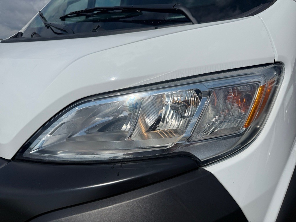 2025 RAM Promaster Image 27