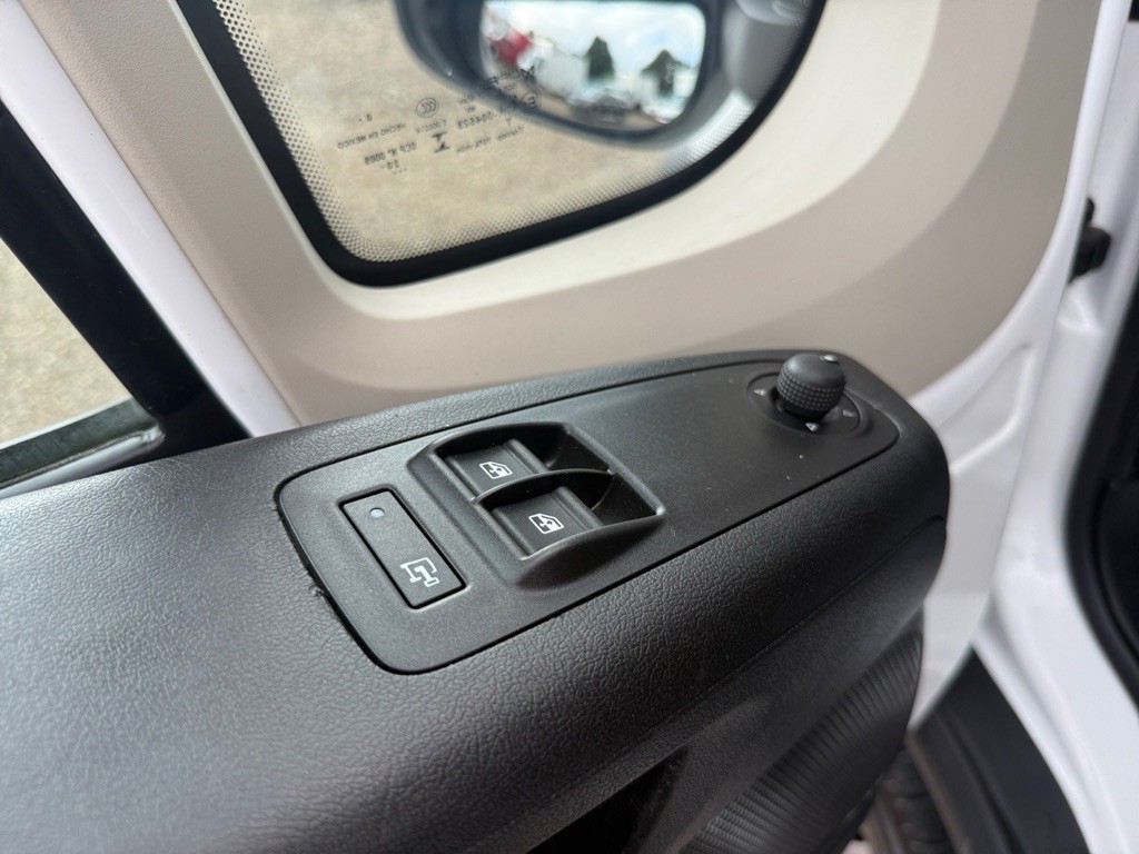 2021 RAM Promaster Image 23
