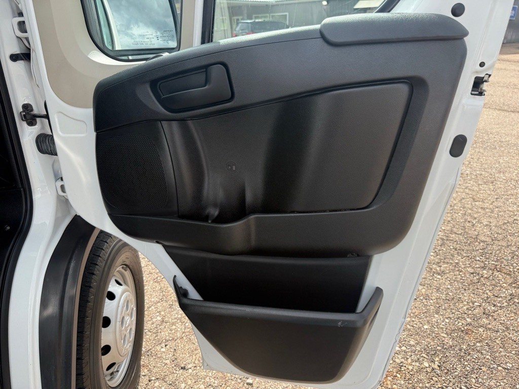 2021 RAM Promaster Image 25