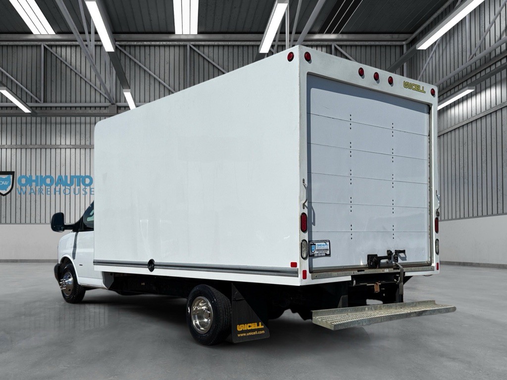 2019 Chevrolet Express Image 5
