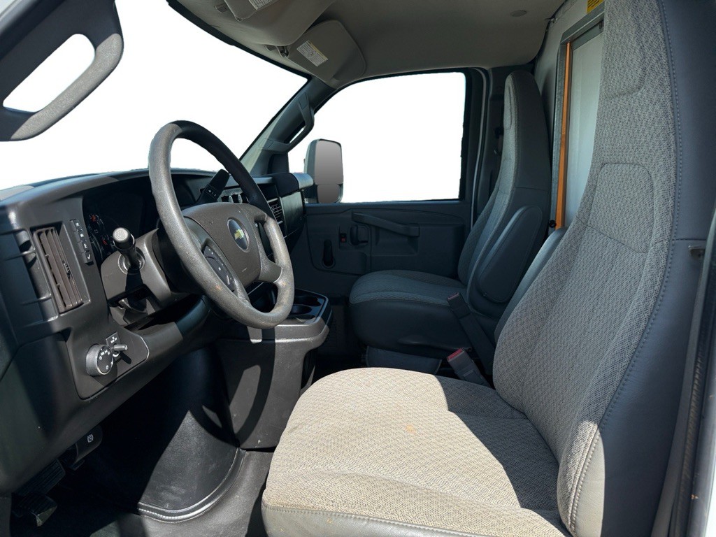 2019 Chevrolet Express Image 8
