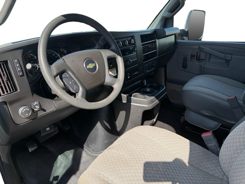 2019 Chevrolet Express Image 9