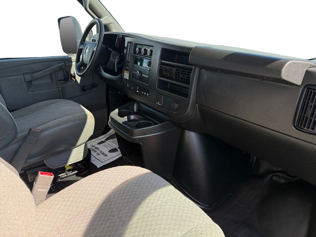 2019 Chevrolet Express Image 10