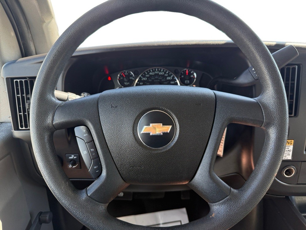 2019 Chevrolet Express Image 13