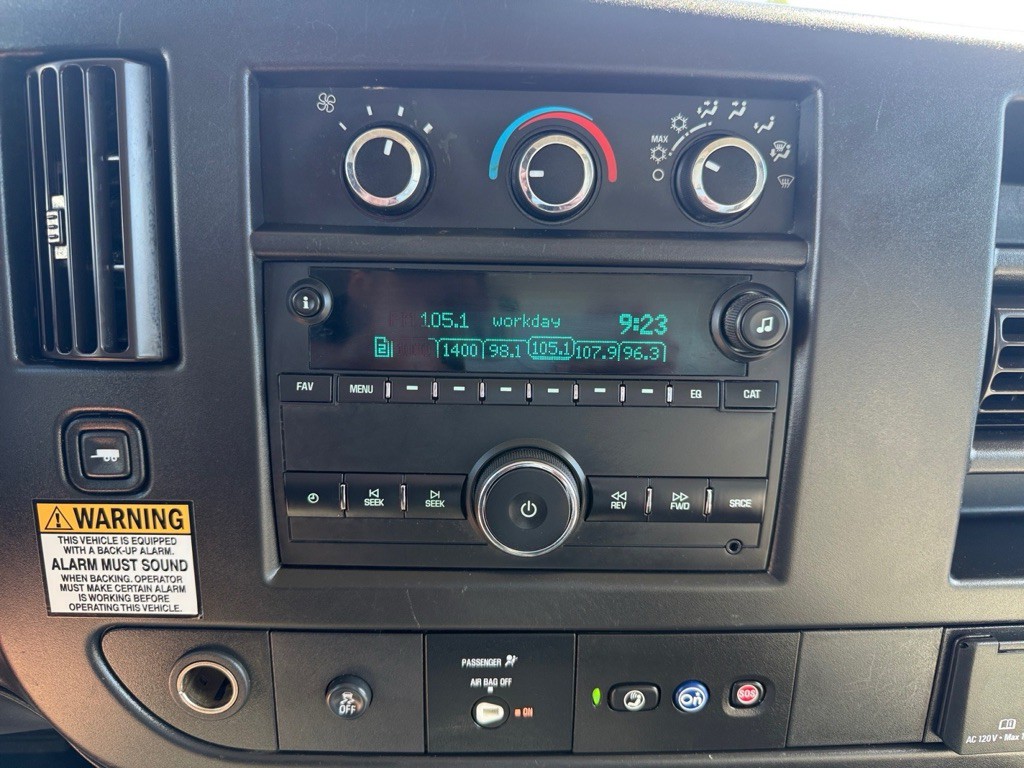 2019 Chevrolet Express Image 15