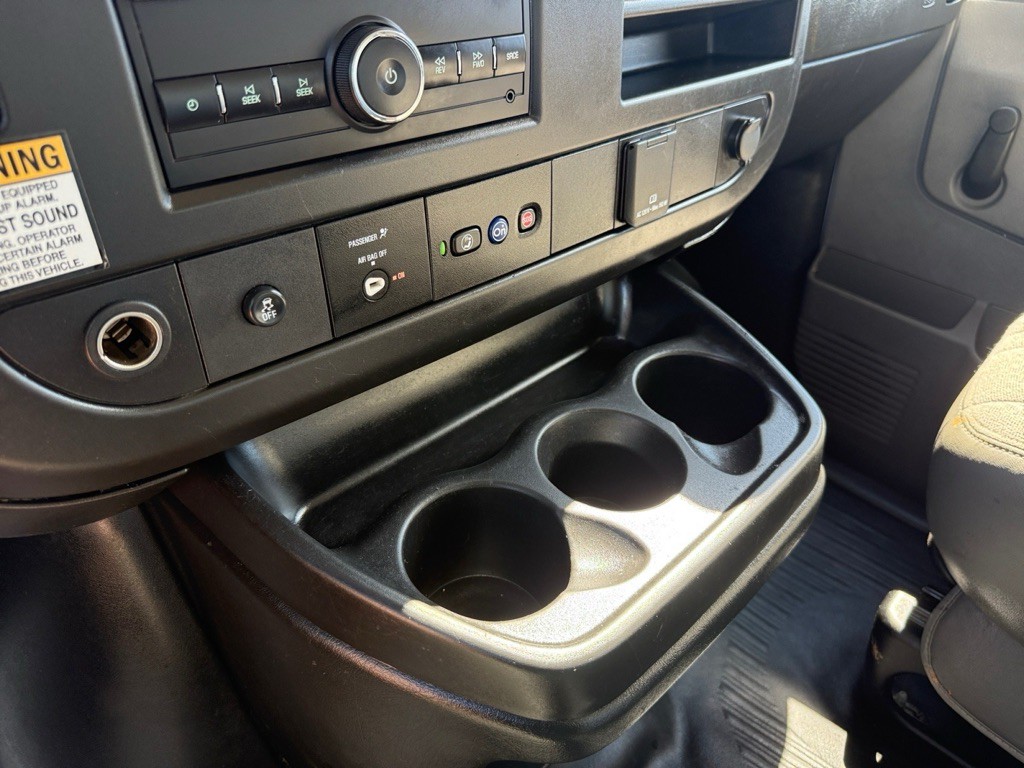 2019 Chevrolet Express Image 18