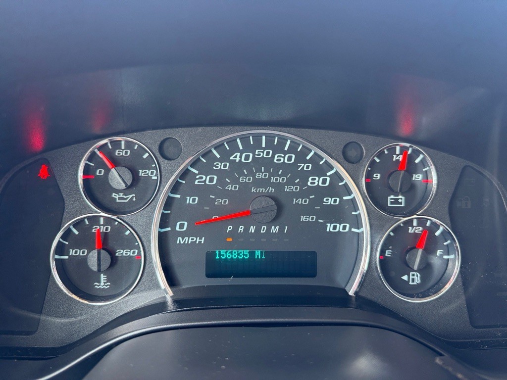 2021 Chevrolet Express Image 12