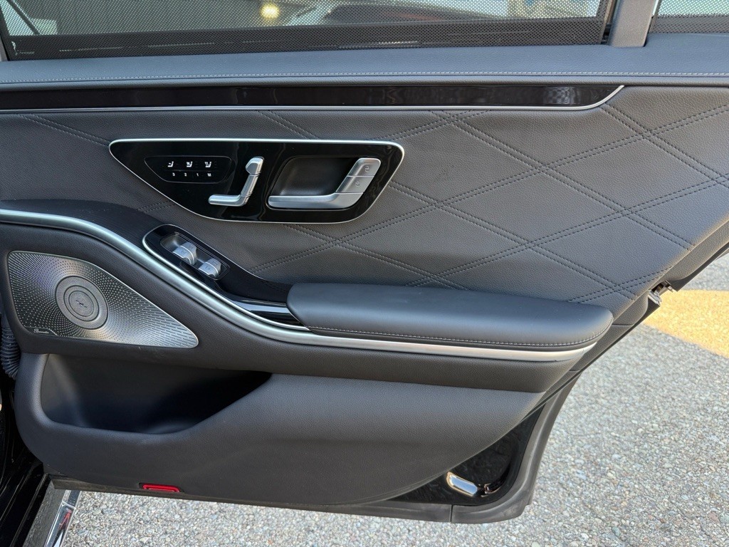 2025 Mercedes-Benz S-Class Image 35