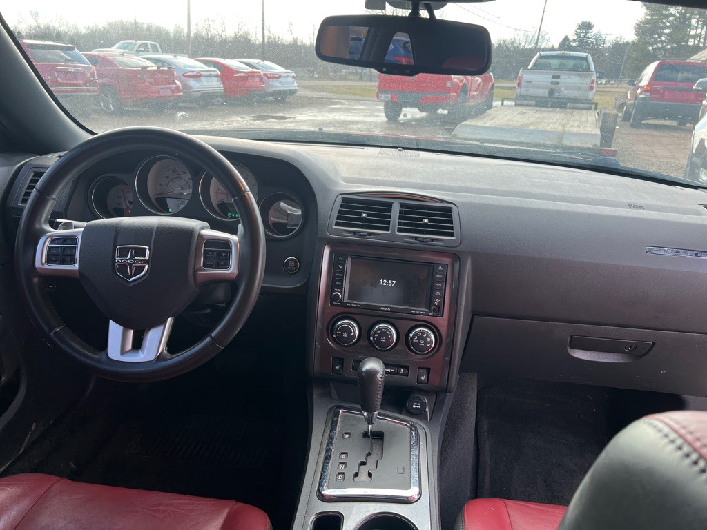 2014 Dodge Challenger Image 9